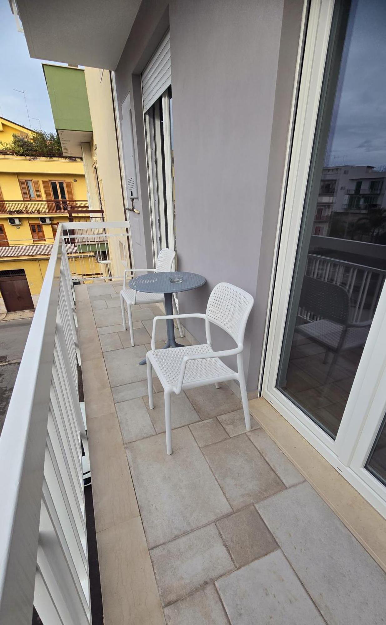 Case Vacanze 106 Maison De Charme Giovinazzo Dış mekan fotoğraf